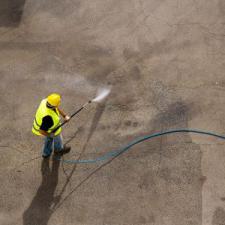 Why You Should Hire A Professional Pressure Washer Thumbnail